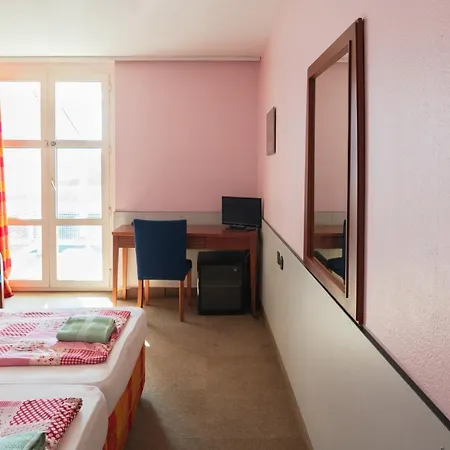 Negy Evszak Panzio Siofok