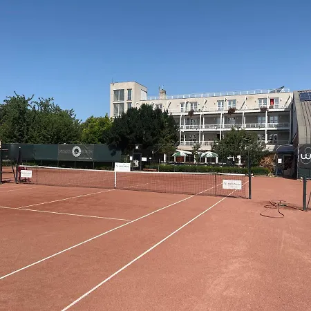 Negy Evszak Panzio 3* Siofok