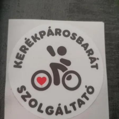 Négy évszak Szálloda 3*