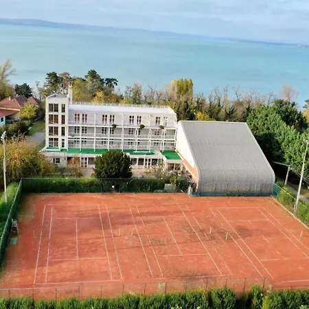 Negy Evszak Panzio Otel Siofok