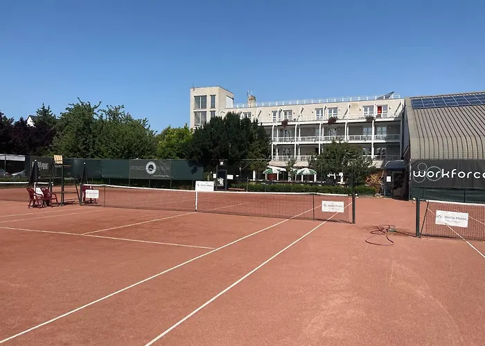 Negy Evszak Panzio 3* Siofok